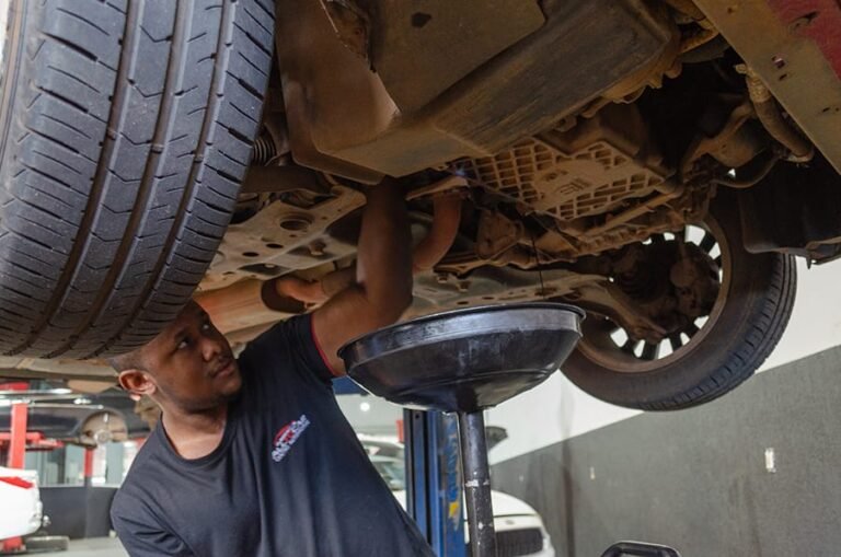 servicos-troca-de-oleo-mega-alltocar-oficina-mecanica-betim